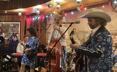 Stockyards Brewing’s Sunday Service celebrates a decade worshipping KC’s bluegrass scene