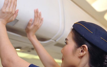 WATCH: Senior Citizen Slaps Flight Attendant on Taiwan Flight