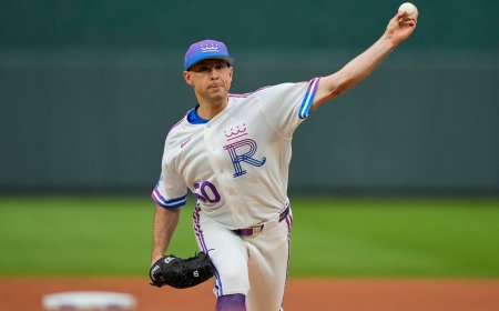 Royals snap three-game skid with a 2-0 win on Forever Fountains debut night