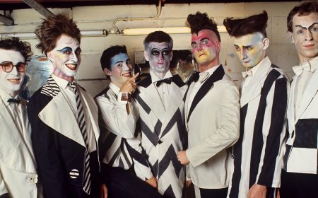 “It sits between Genesis, Van der Graaf Generator and Roxy Music – all viewed through a haze of spectral menace”: Before Crowded House, before their new-wave hits, Split Enz were unabashedly prog