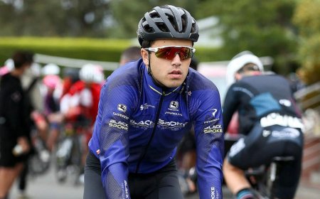 New Zealand cyclist Kiaan Watts suspended after punching rival rider mid-race