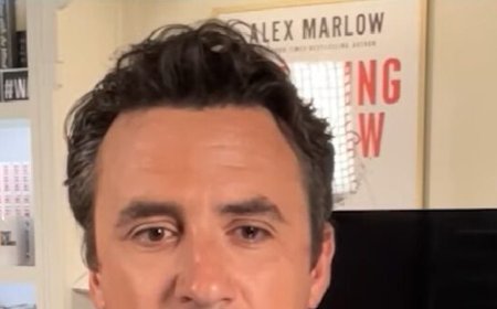 Do Anti-War 'Right-Wing Podcasters' Want Democrats Elected?