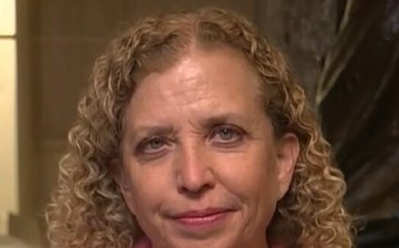Wasserman Schultz: Trump 'Owns the Chaos' in Middle East, He Didn't Consider Iran Would Attack Allies