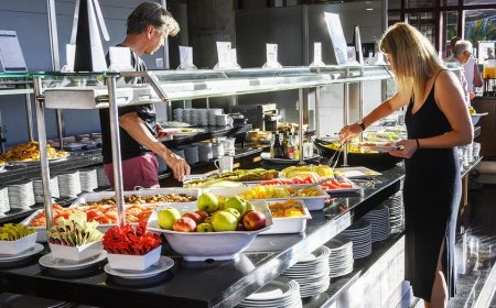 Cruise passengers debate BBQ versus chicken and waffles as new free lunch menu debuts