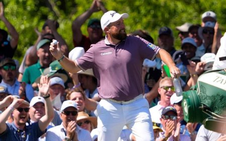 Shane Lowry makes hole-in-one at Masters to suddenly get himself in contention for green jacket