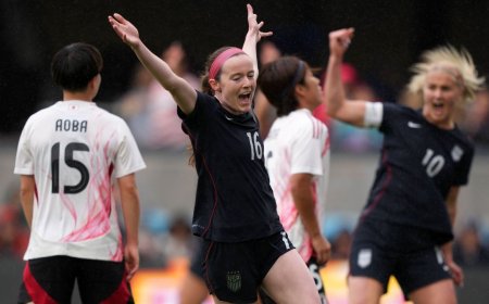 Hayes hails U.S. evolution after 10th straight win