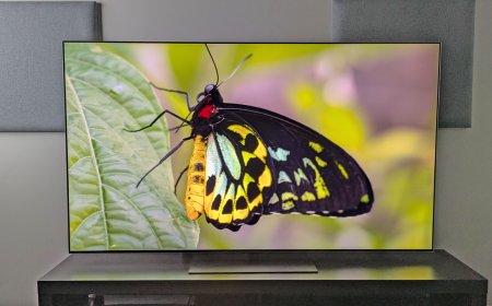 I reviewed the LG G6 for 3 weeks, and it's a fantastic OLED TV that's the new best option for brighter rooms