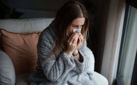 Virus or just allergies? Here's how to tell, according to experts