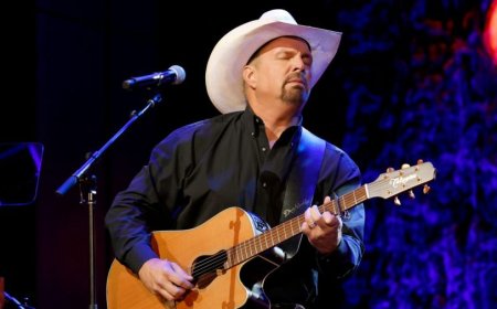 Gen Z country music fans may have no idea who Garth Brooks is. Here's why