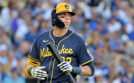 Yelich exits hurt as Brewers expecting 'bad news'