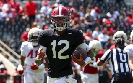 Russell delivers 'video game' vibe to Tide offense