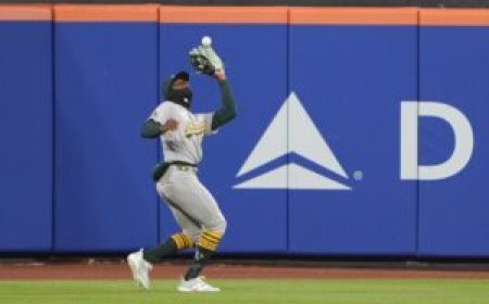 A’s Denzel Clarke making it ‘look easy’ ahead of rematch vs. Rangers