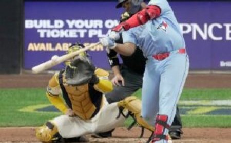 Blue Jays bid to pick up steam in rematch vs. skidding Brewers