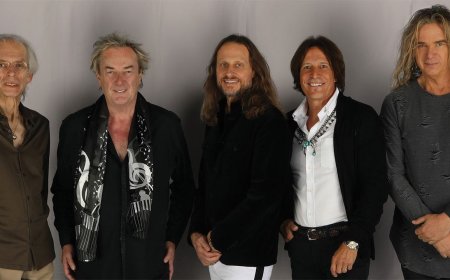 “The criticism of Heaven & Earth was that there weren’t any big epics. We had a couple of longer tracks on The Quest. With this one we’ve gone overboard!” The story of Yes’ 23rd album Mirror To The Sky