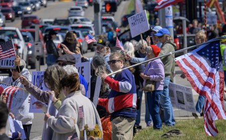 21 protesters at Springfield’s ‘No Kings’ rally get citations; police used drone to investigate