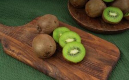 Kiwi Consumption Gains Attention as Experts Emphasize Fiber, Digestion, and Edible Skin Benefits