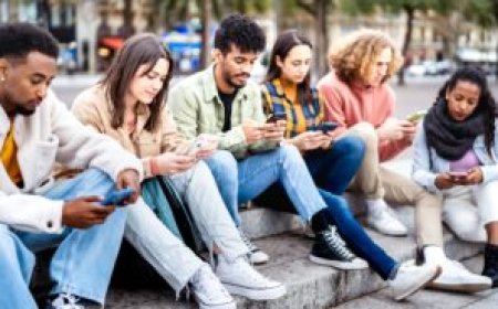 Meta-Analysis Links Heavy Smartphone Use to Structural Brain Changes and Altered Connectivity