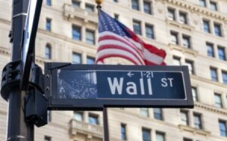 Markets Retreat as Ceasefire Uncertainty With Iran Triggers Volatility in Stocks and Oil