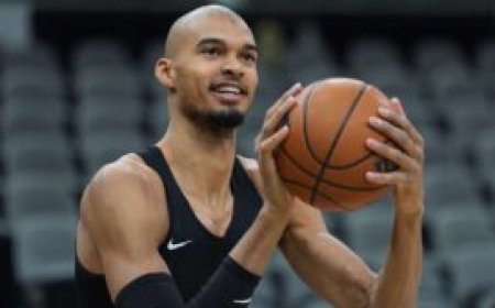 Spurs’ Victor Wembanyama enters concussion protocol, will not return for remainder of Game 2 of Spurs-Trail Blazers series