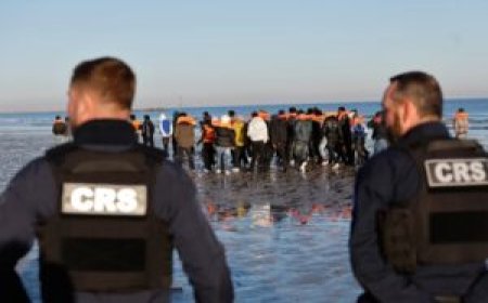 Britain and France Strike Major Funding Deal to Intensify Crackdown on Channel Migrant Crossings
