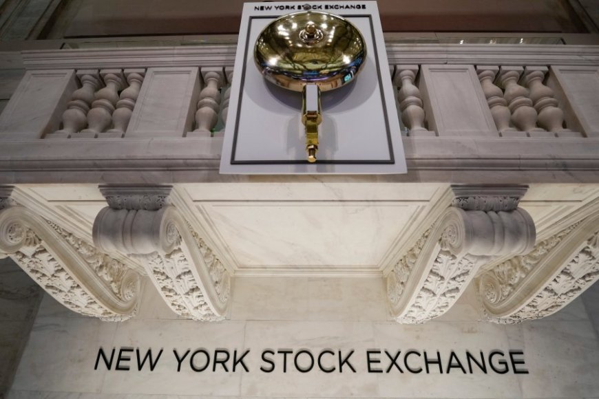 A dozen from Wichita State to ring the New York Stock Exchange bell