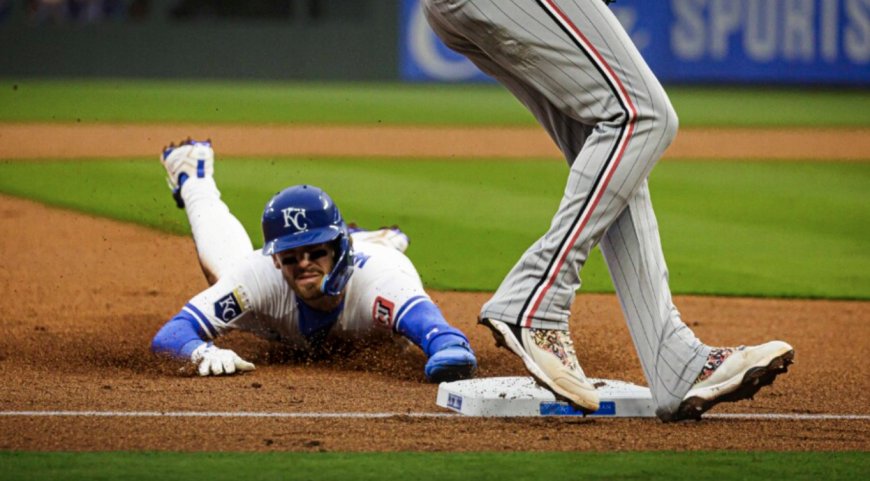 Photos: Royals take rainy 13-9 victory over Minnesota Twins [April 1, 2026]