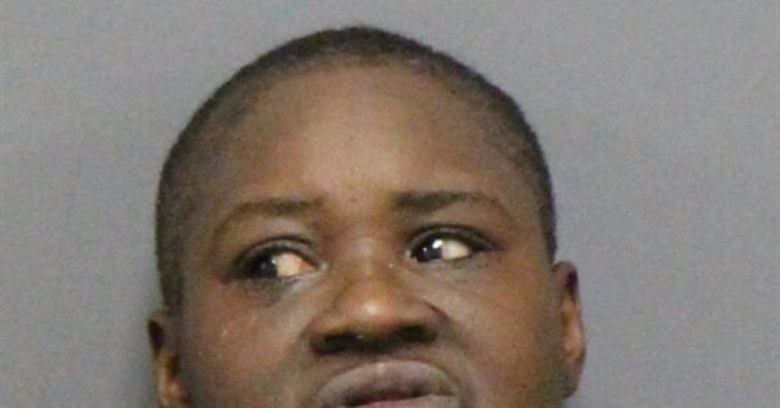 Walmart Employee Narrowly Dodges Death After Being Stabbed in Store Parking Lot