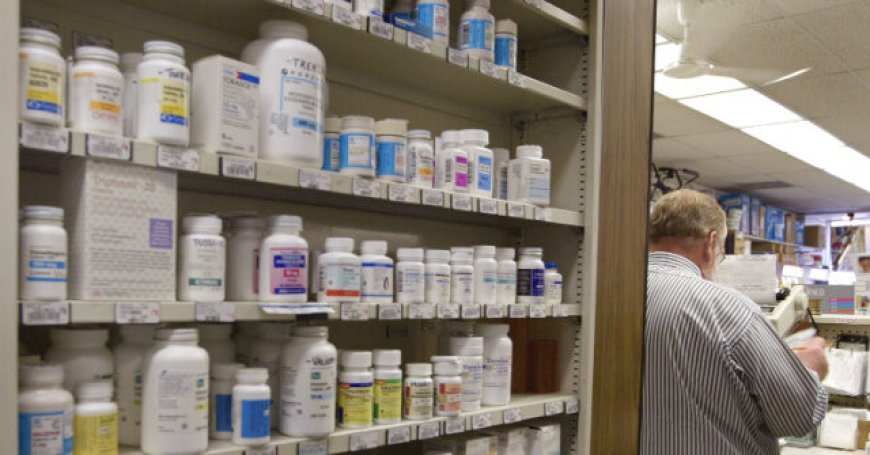 Exclusive: FDA Commissioner Makary Calls on 'Grassroots' Scientists to Challenge Big Pharma Dominance