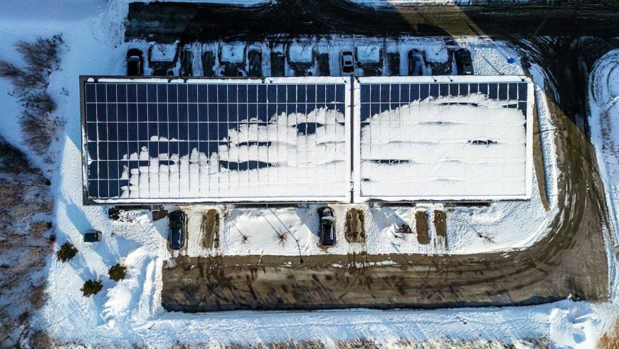 We knew snow doesn’t stop solar panels, but now winter storms are destroying them in a completely different way
