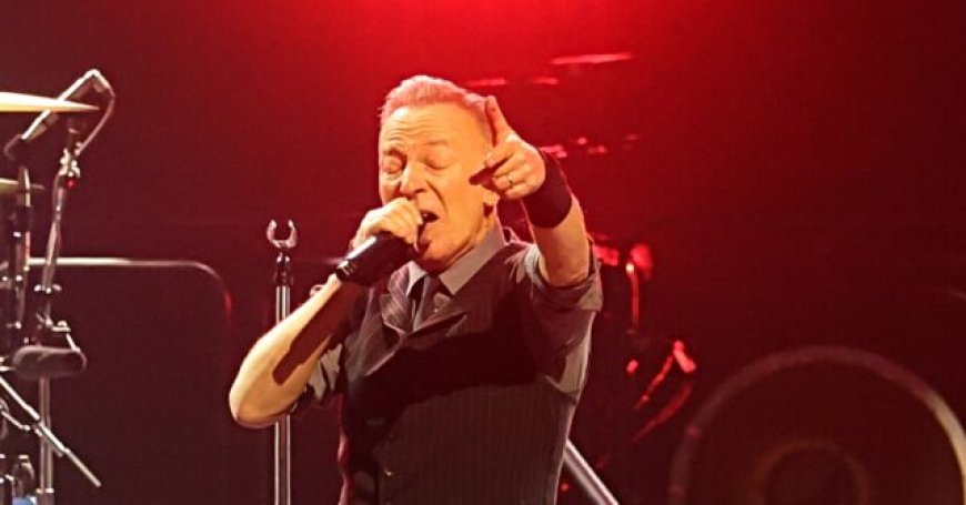 Video: Bruce Springsteen Rages at ‘Racist, Reckless, Treasonous’ Trump During LA Concert