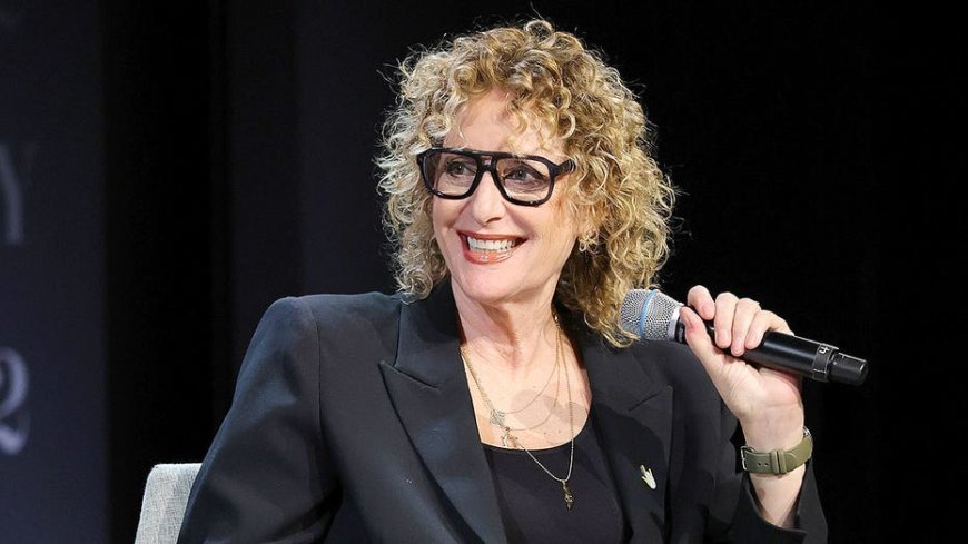 Comedian says antisemites 'aren't even ashamed anymore' after heckler targets her on stage