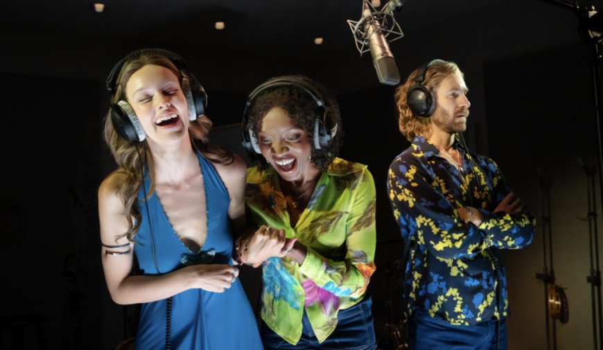 Fleetwood cipher Stereophonic at Kauffman Center is a dizzying work of artistic collapse