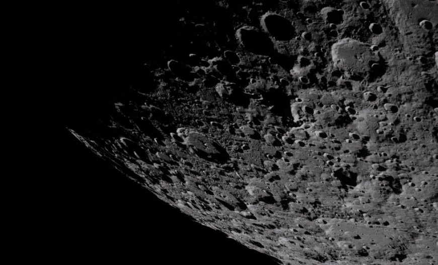 Artemis II Astronauts Witness Meteorites Hitting the Moon in Real Time in a Historic First