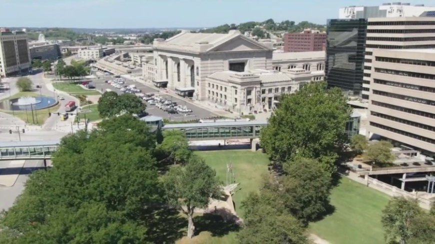Kansas City introduces $600M funding package for downtown Royals stadium