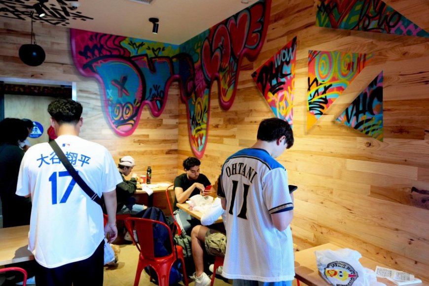 Another chicken chain will be bringing the heat to Wichita