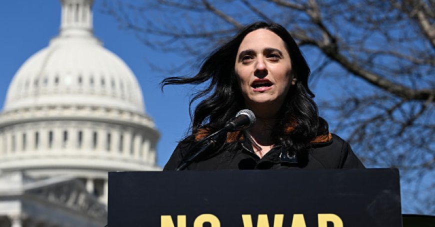 Dem Rep. Ansari: My Call for Trump to Be Removed Is Bipartisan, Nick Fuentes Supports It