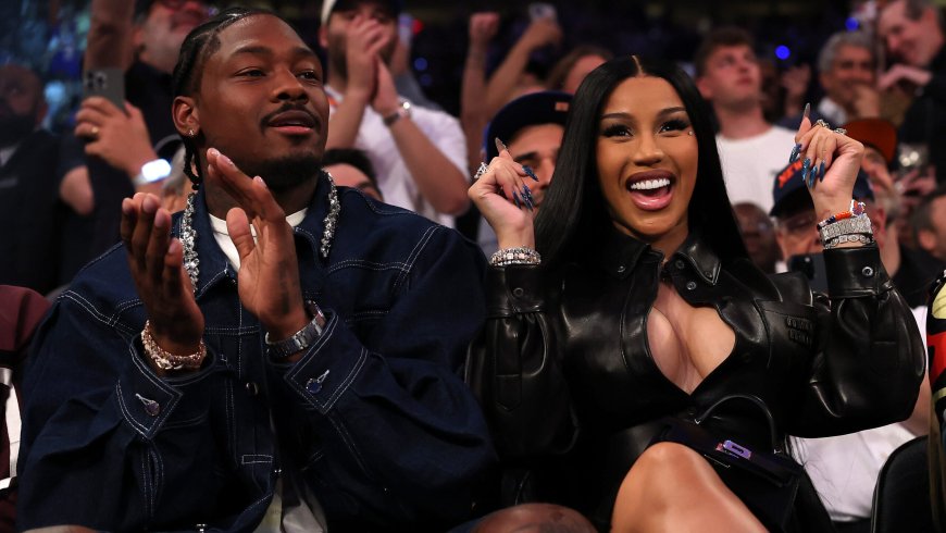 Stefon Diggs attends Cardi B concert in D.C. after reported breakup