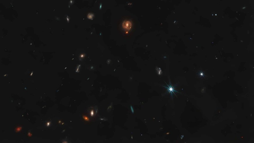 The James Webb Space Telescope detected strange red spots in the early universe, and now a study suggests that they were not galaxies, but young black holes growing at a breakneck pace