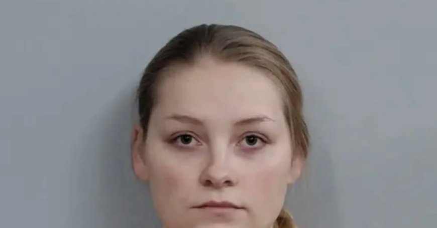 Ex-Kentucky Cheerleader Laken Snelling Pleads Not Guilty to Killing Newborn Son