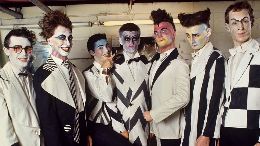 “It sits between Genesis, Van der Graaf Generator and Roxy Music – all viewed through a haze of spectral menace”: Before Crowded House, before their new-wave hits, Split Enz were unabashedly prog