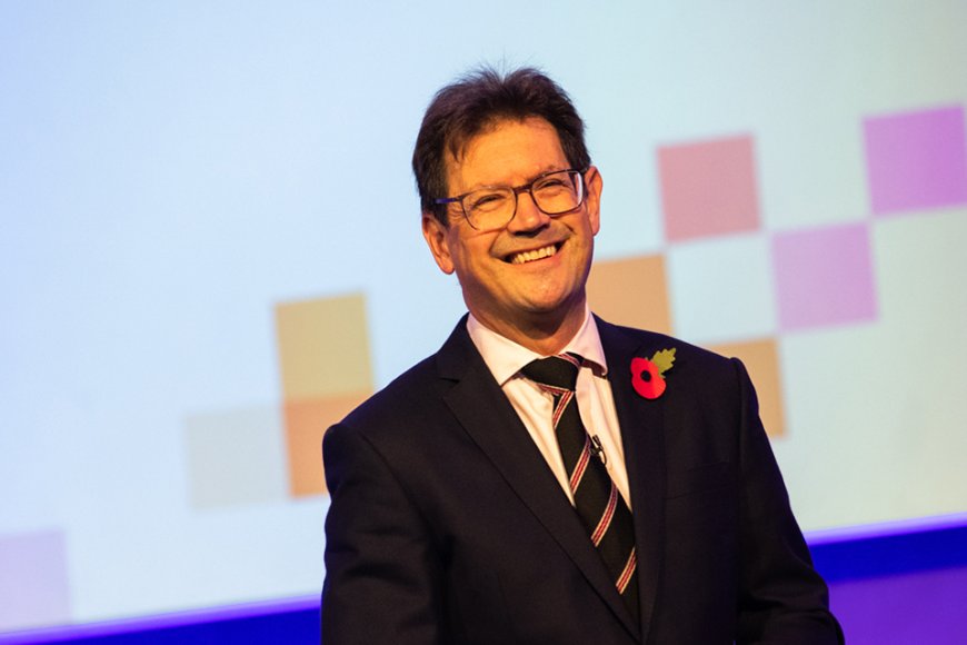 SFO Director announces retirement