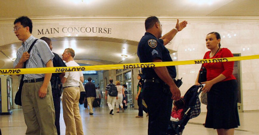 Police Shoot Machete-Wielding Man After 3 Stabbed at Grand Central Terminal in NYC