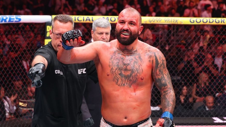 UFC 327 takeaways: Ulberg blew out his knee, but Procházka blew his title chance