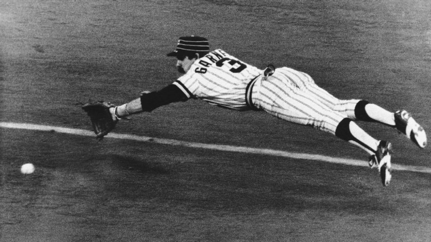 Three-time All-Star, former manager Garner dies