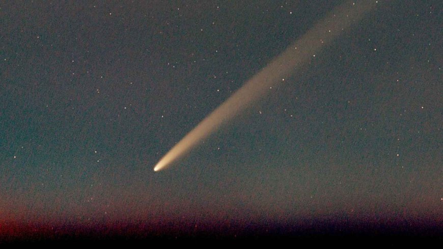 A real interstellar comet entered the Solar System, and the buzz on social media was so intense that even artificial intelligence began generating data about aliens and impossible trajectories