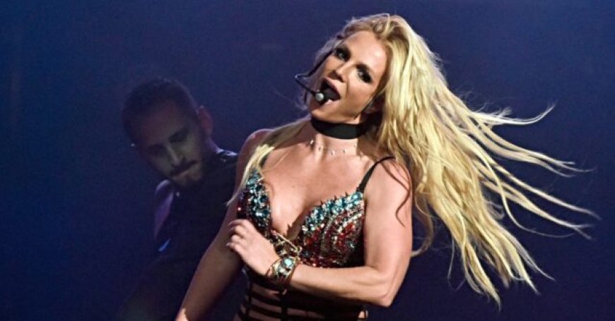 Britney Spears Enters Rehab Following DUI Arrest