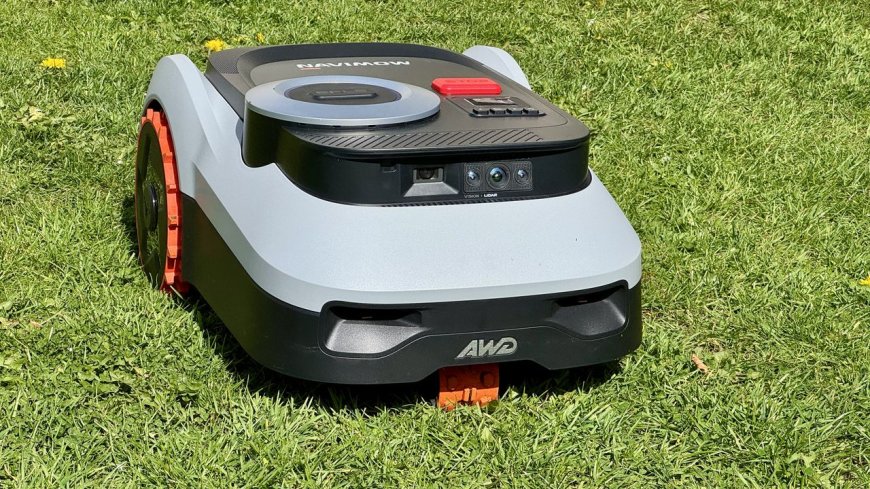 The Segway Navimow i210E LiDAR Pro delivers orderly autonomous mowing with impressive navigation accuracy