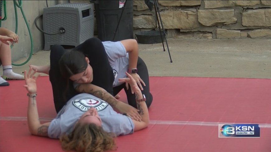 Free self-defense classes aim to empower girls after Kansas teen’s death