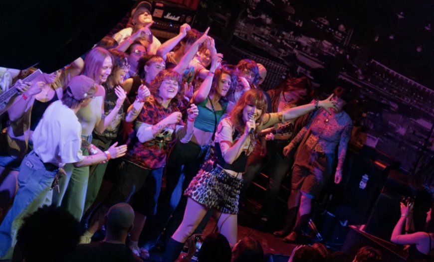 Twen’s Fate Euphoric tour stop summons their riotous crowd to recordBar