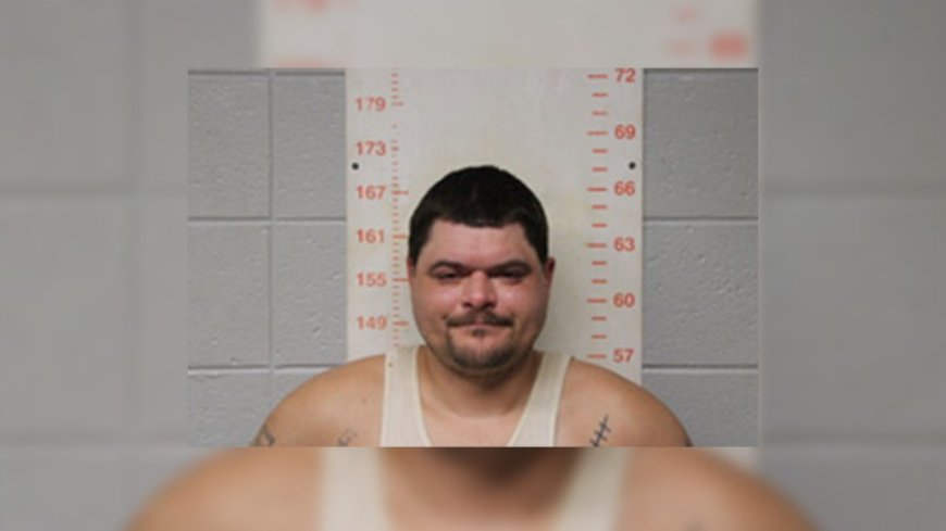 Bolivar man charged after chasing people with hatchet
